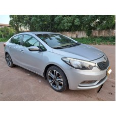 Kia Cerato 2015 ສຳລັບເຊົ່າ
